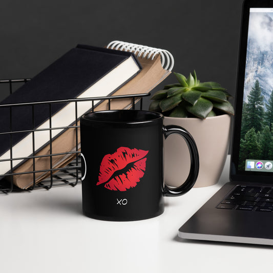 Black Glossy Mug - Kiss